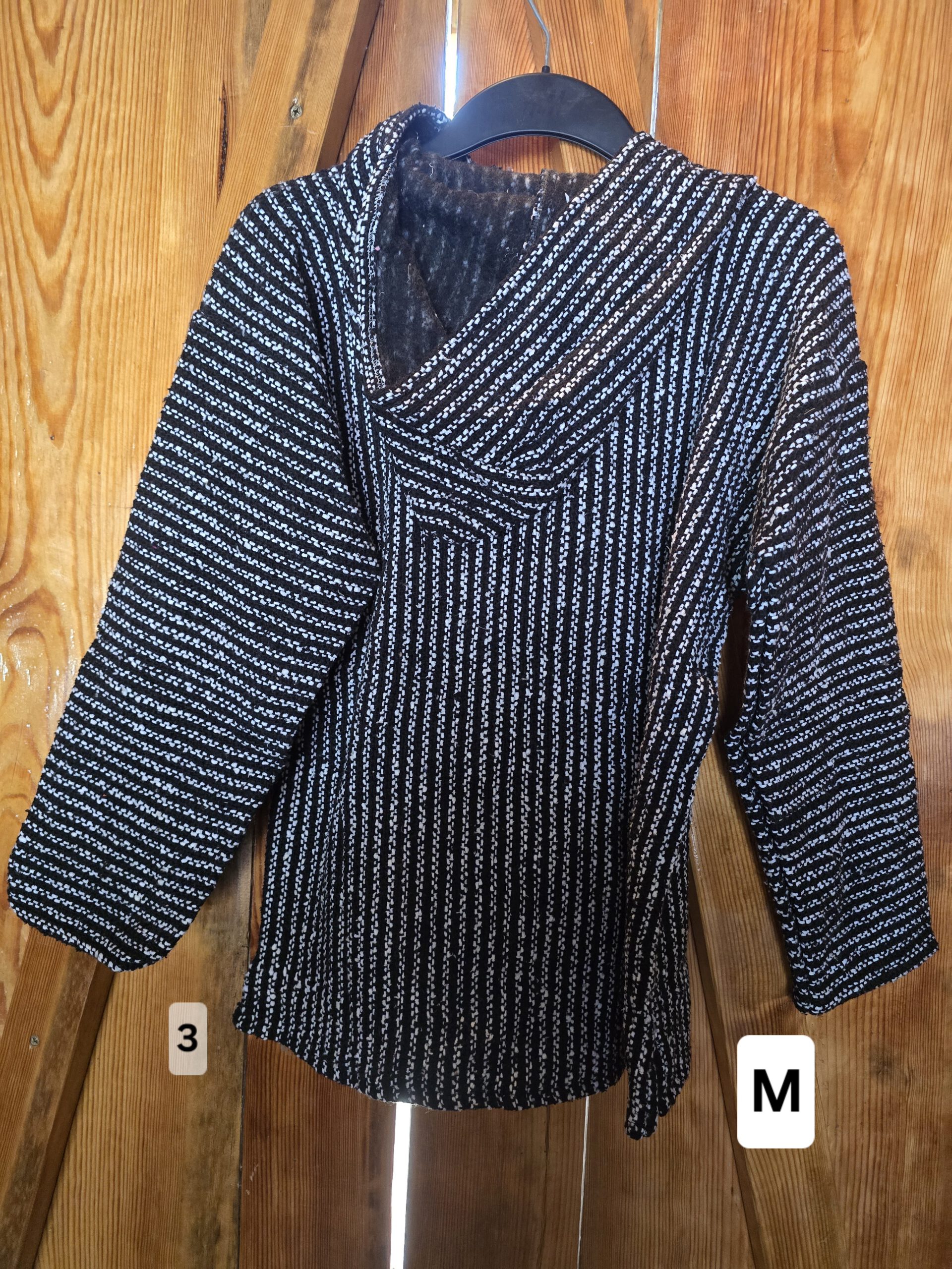 Handgefertigter mexikanischer Poncho 03, Rückseite, Größe M