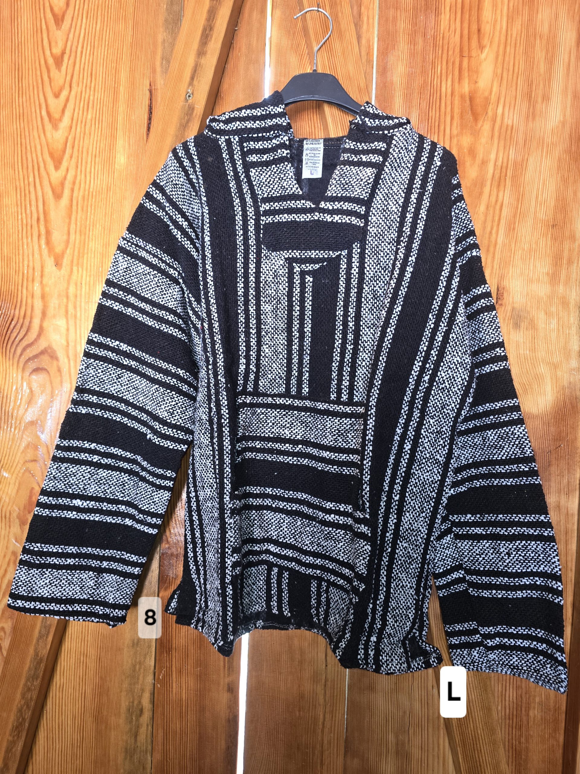 Handgefertigter mexikanischer Poncho 08, Vorderseite, Größe L