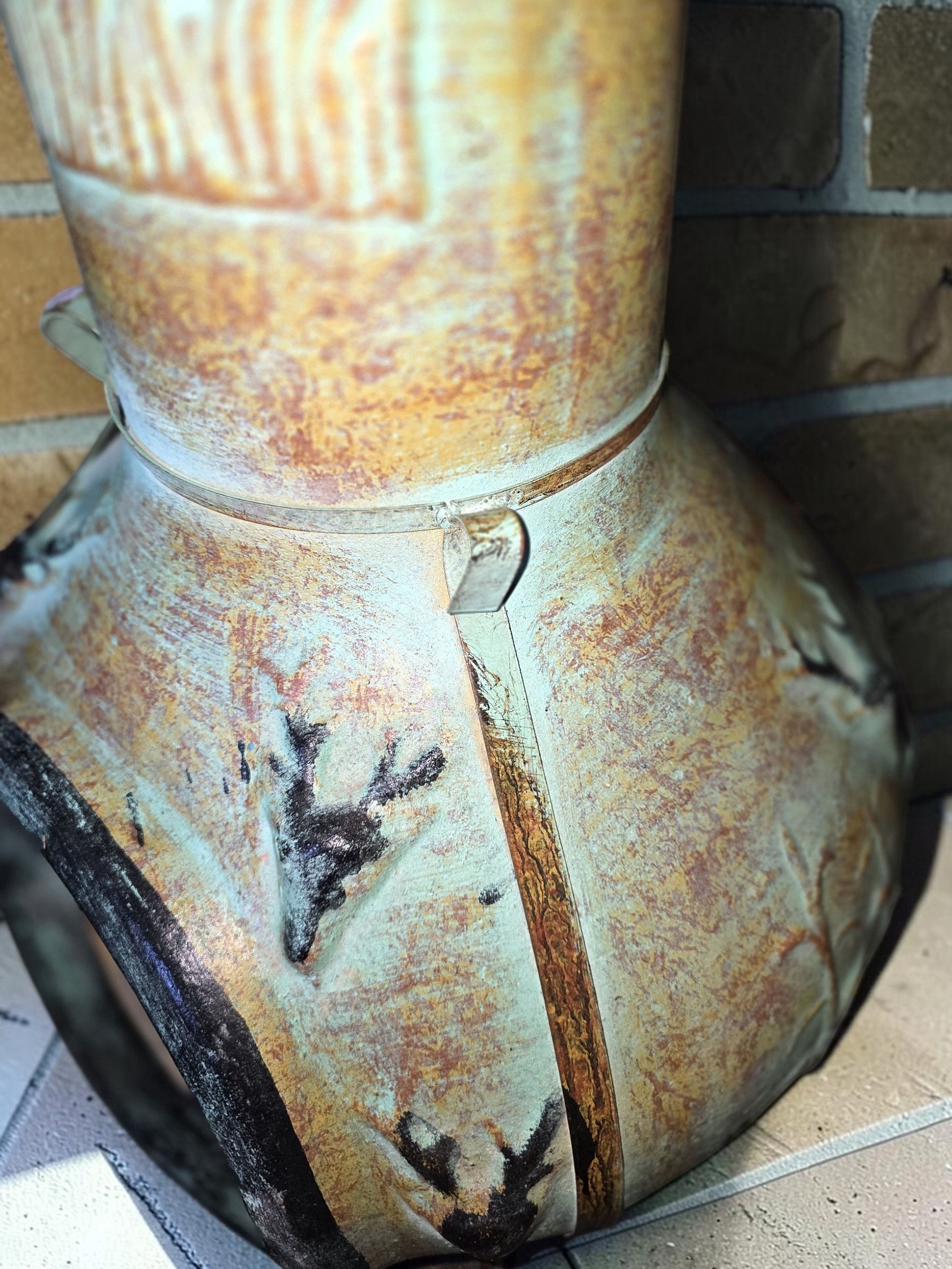 Aztekenofen Venado Verde aus Ton, Detailansicht