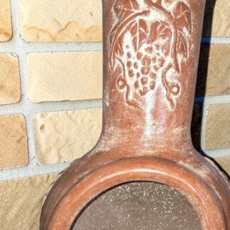 Aztekenofen Uva Rojo aus Ton, Gesamtansicht